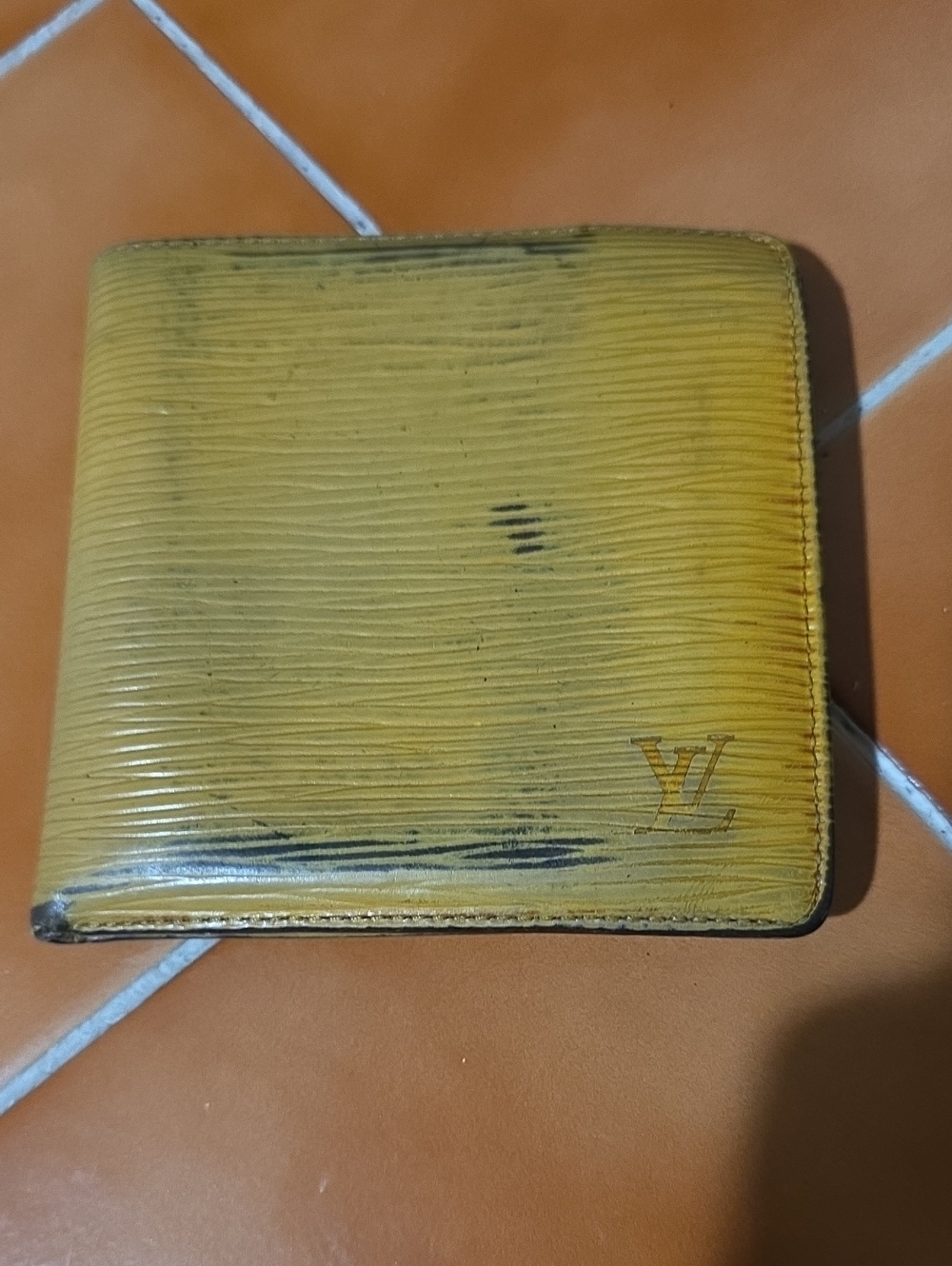 LOUIS VUITTON AUTHENTIC BIFOLD WALLET FAIR CONDITION